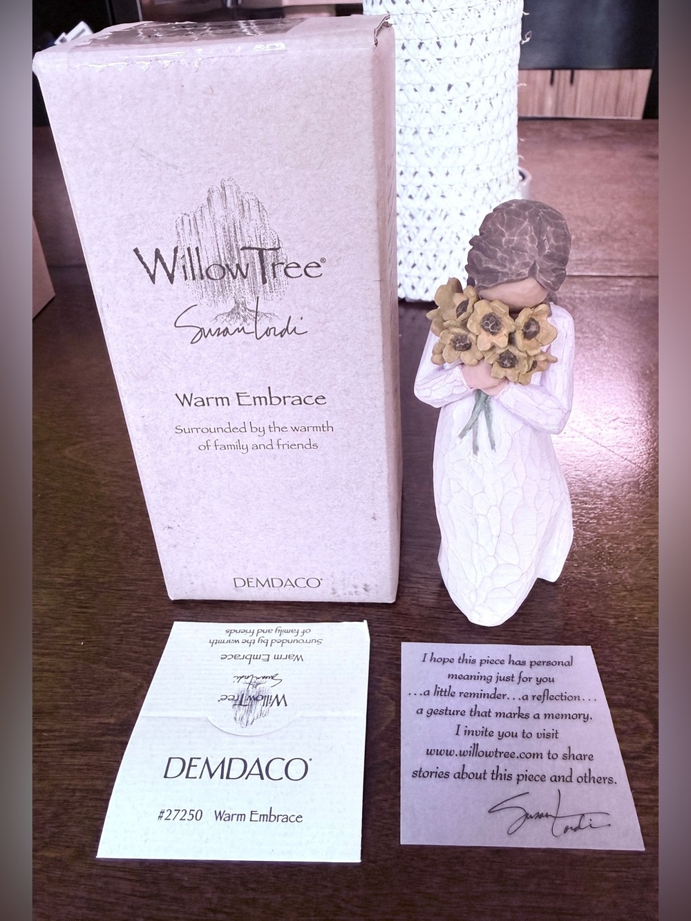 Willow Tree "Warm Embrace" Figurine by Susan Lordi DEMDACO Brand New Boxed